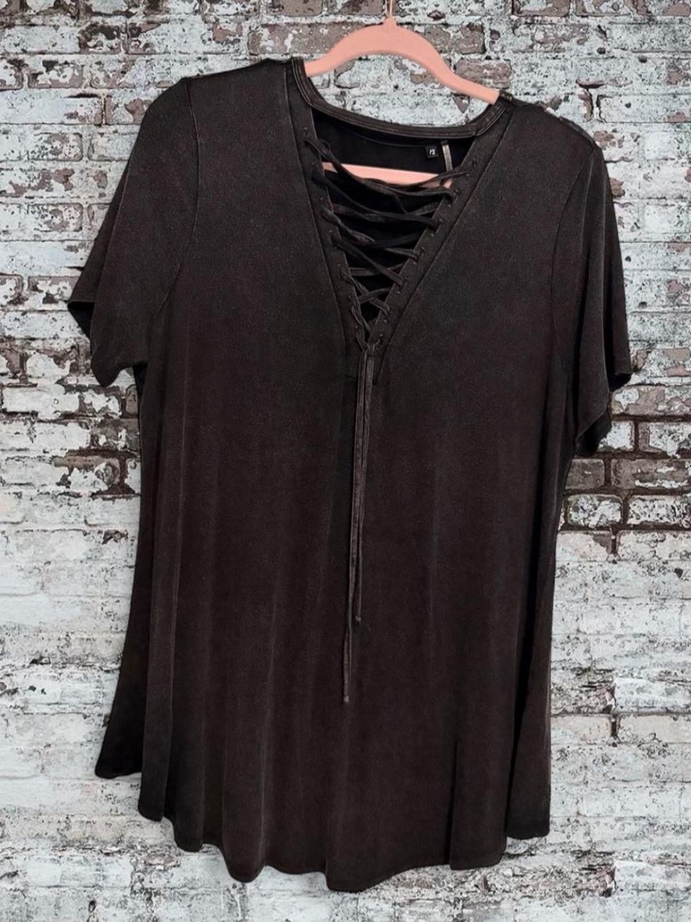 Source Unknown Black Lace-Up V-Neck Short Sleeve Top